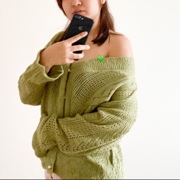 NEW Button down sweater ruffle sleeves M/L green - Picture 2 of 10